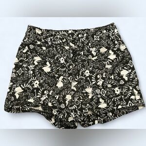Disney Alice in Wonderland Black & White Print High-Waisted Shorts - Size 5